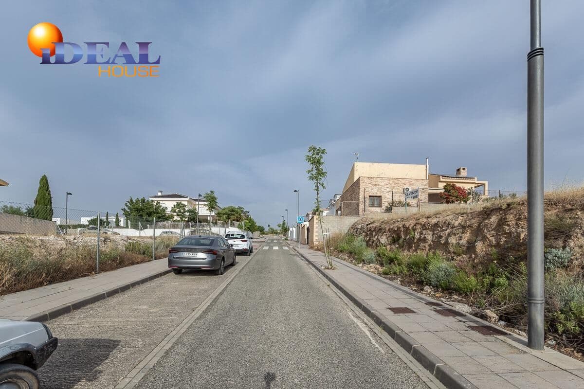 Byggegrund til salg i La Zubia - € 105.000 (Ref: 9530456)