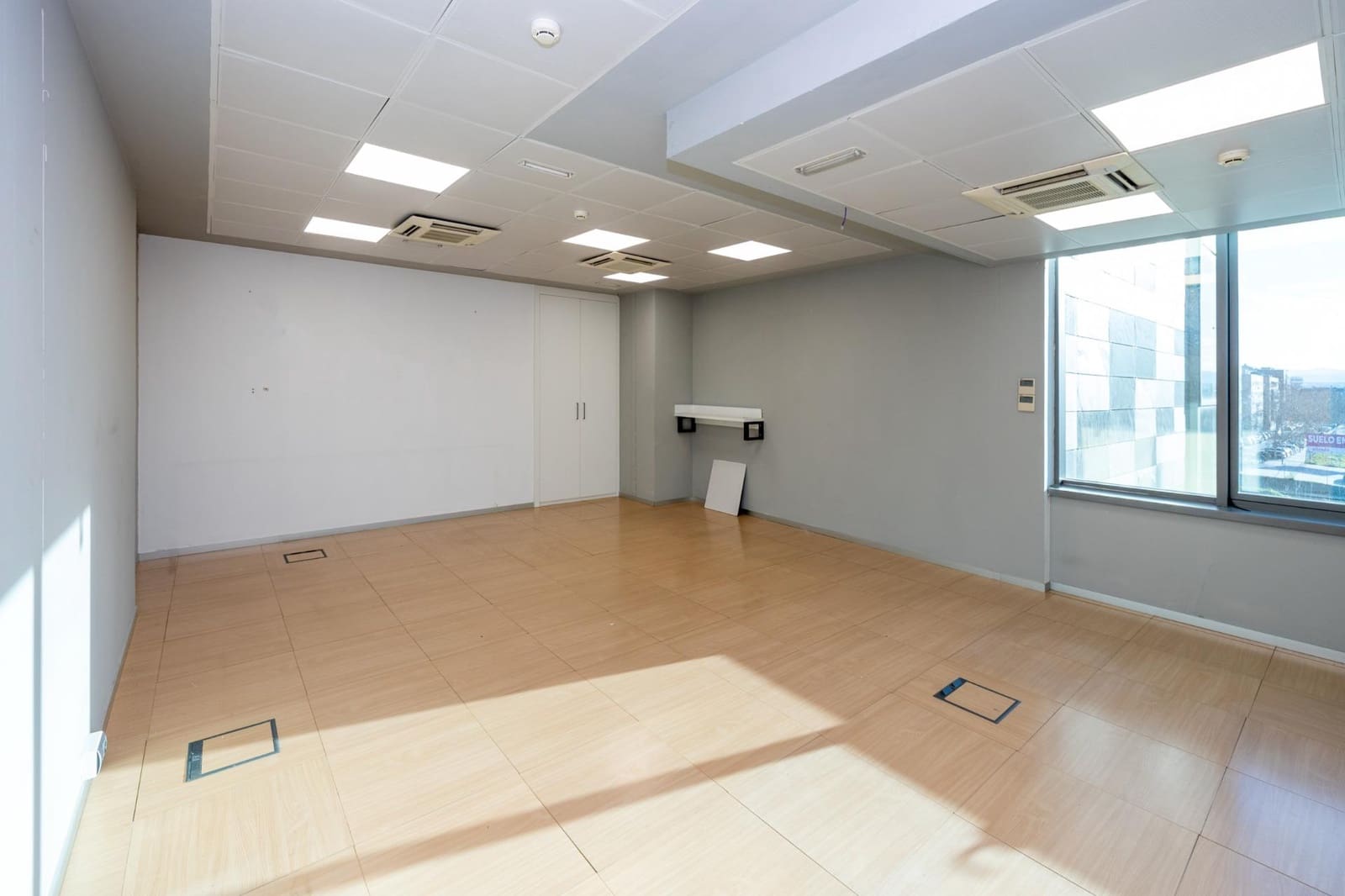 Ufficio in vendita in Granada citta con garage - 239.000 € (Rif: 9530459)