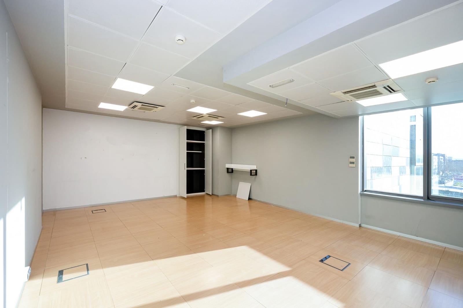 Ufficio in vendita in Granada citta con garage - 239.000 € (Rif: 9530459)