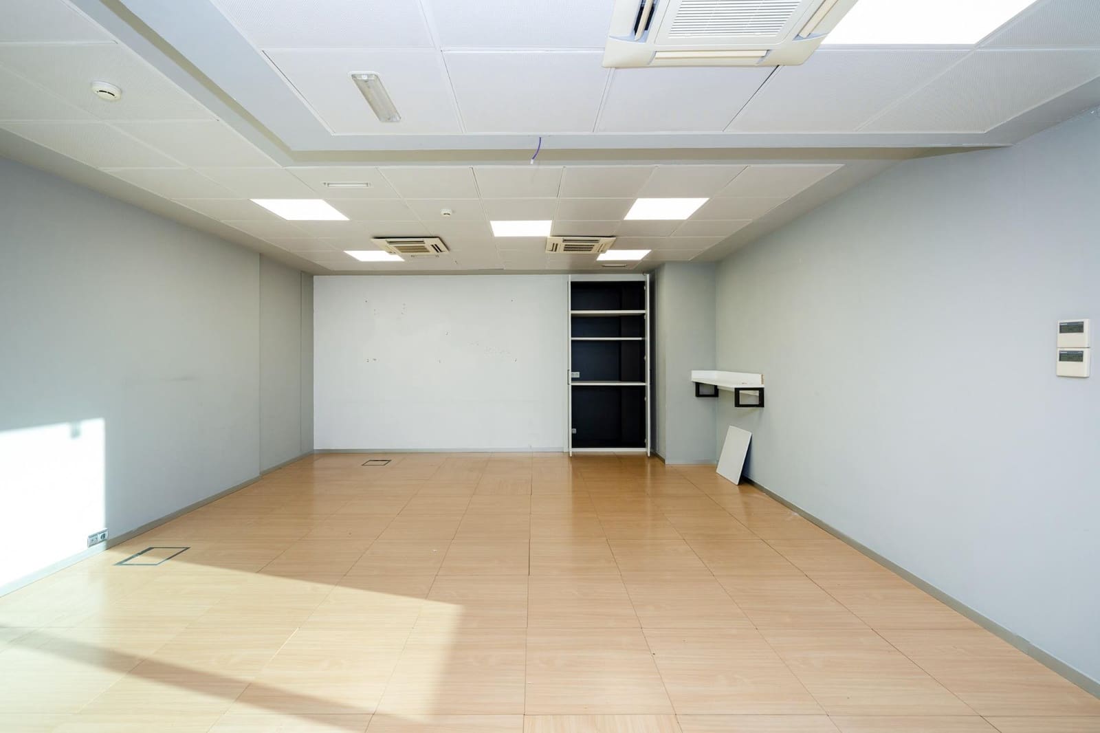 Ufficio in vendita in Granada citta con garage - 239.000 € (Rif: 9530459)