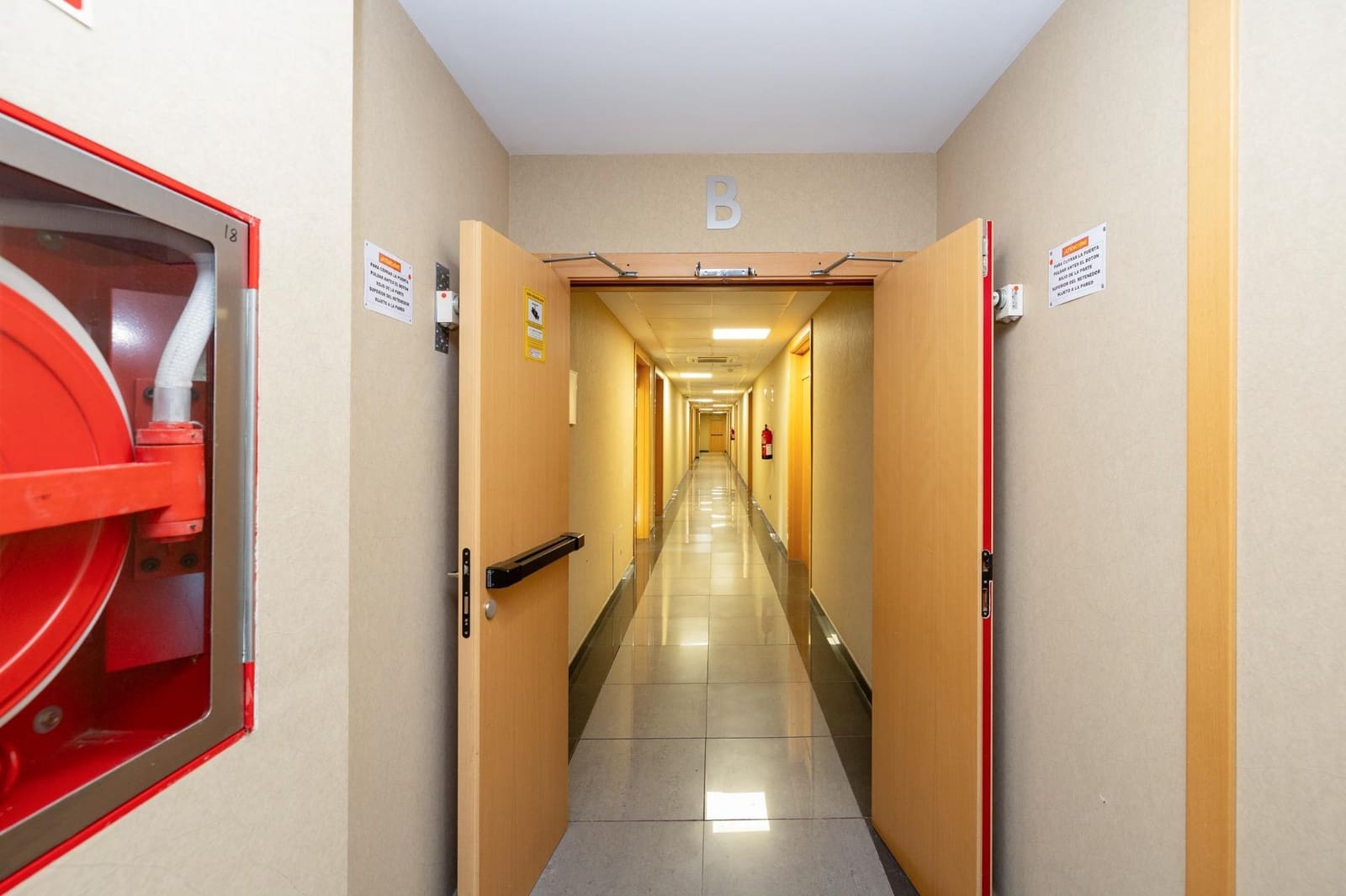 Ufficio in vendita in Granada citta con garage - 239.000 € (Rif: 9530459)