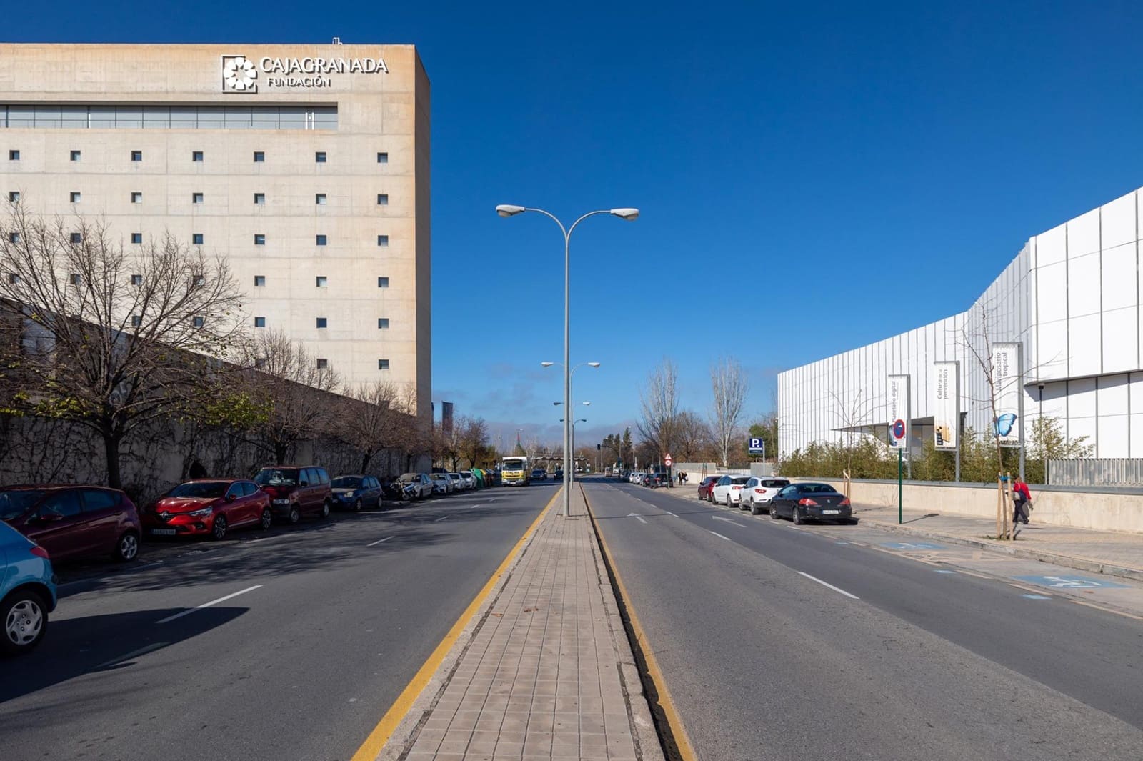 Ufficio in vendita in Granada citta con garage - 239.000 € (Rif: 9530459)