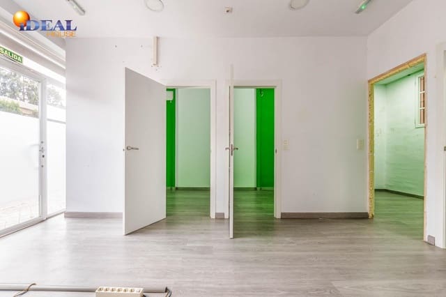 3 soverom Kommersiell til salgs i Granada by - € 120 000 (Ref: 9530460)