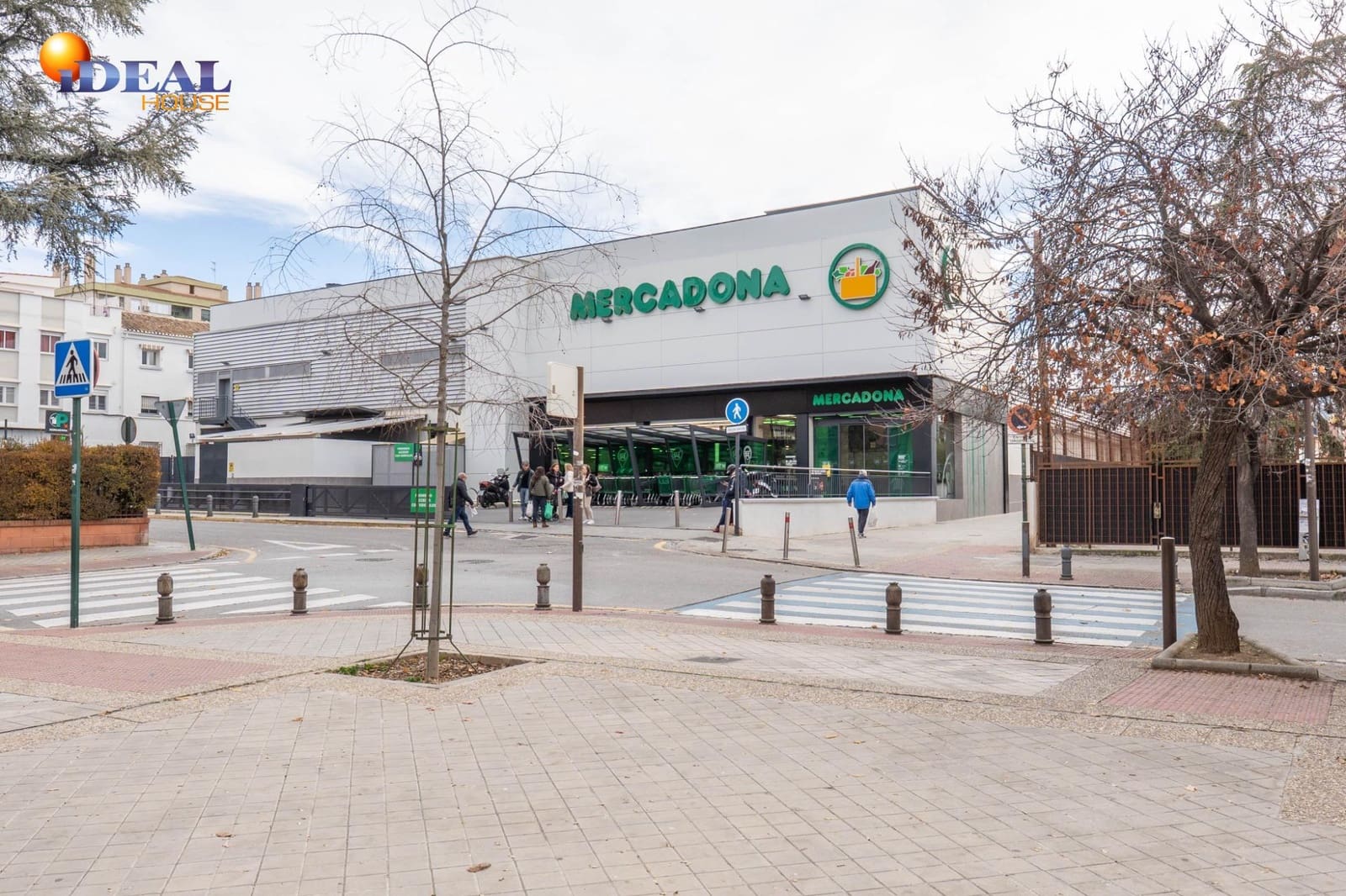 3 soverom Kommersiell til salgs i Granada by - € 120 000 (Ref: 9530460)