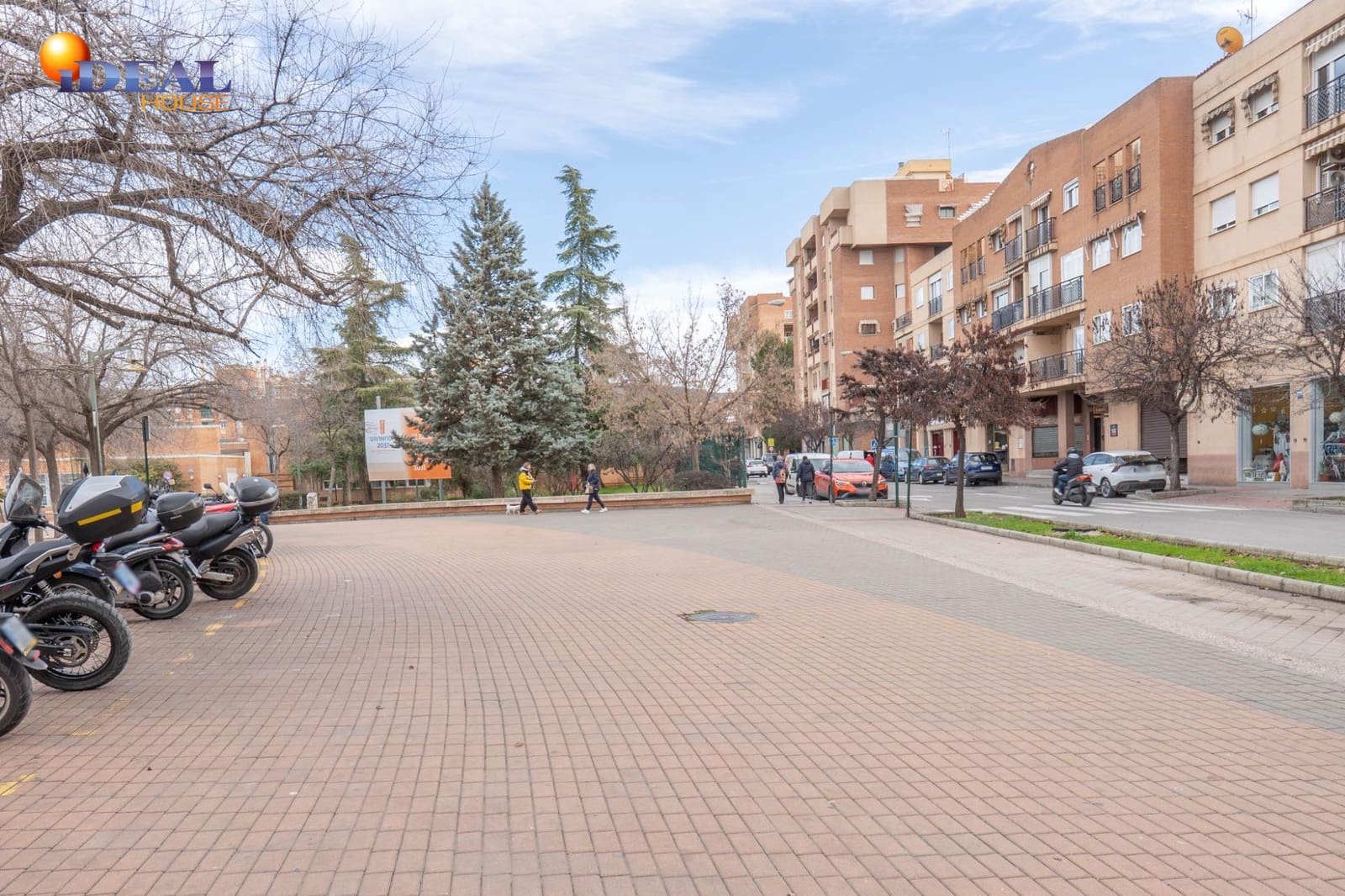 3 soverom Kommersiell til salgs i Granada by - € 120 000 (Ref: 9530460)