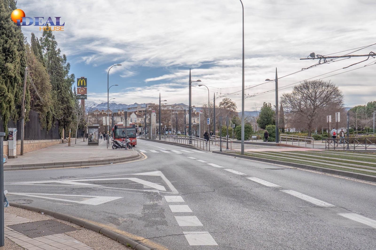 3 soverom Kommersiell til salgs i Granada by - € 120 000 (Ref: 9530460)