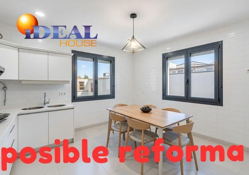 5 bedroom Villa for sale in Gojar with pool garage - € 375,000 (Ref: 9533657)