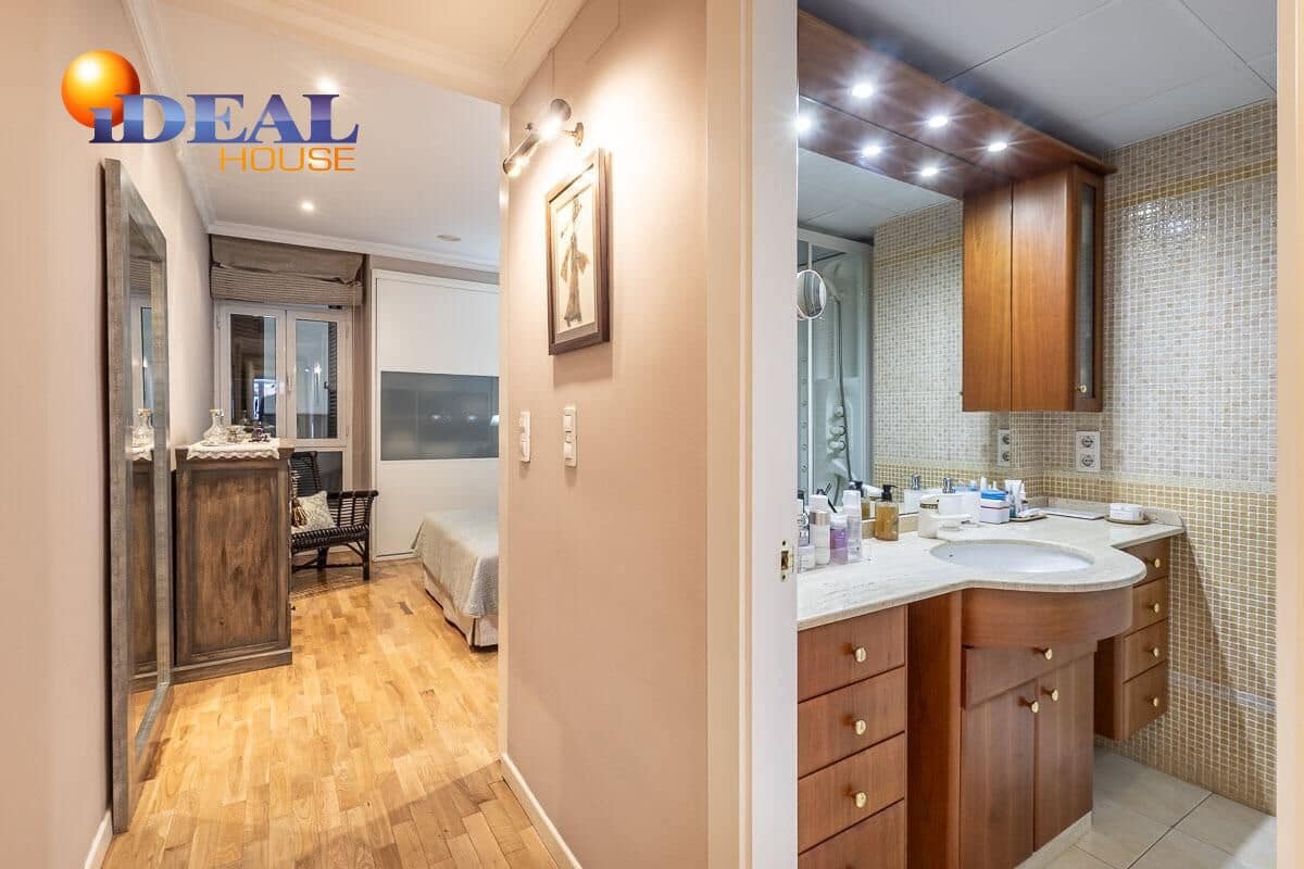 3 makuuhuone Asunto myytävänä paikassa Granada kaupunki - 585 000 € (Ref: 9533661)