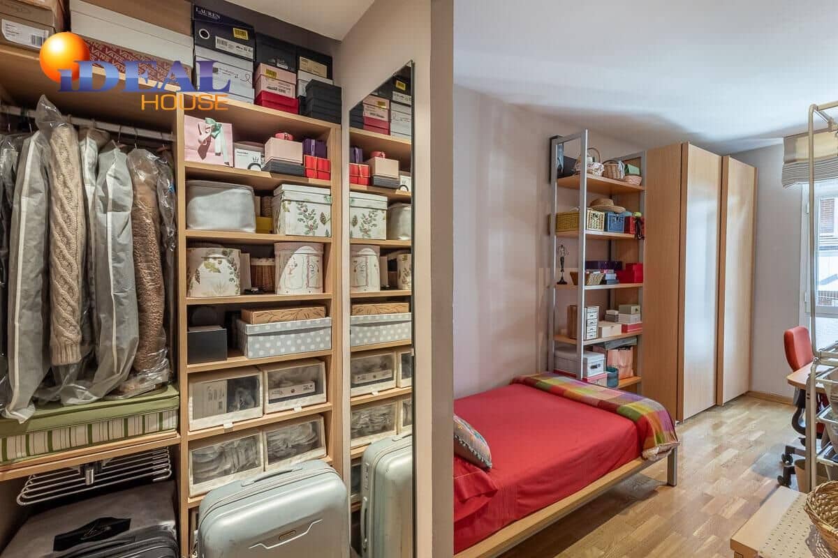 3 makuuhuone Asunto myytävänä paikassa Granada kaupunki - 585 000 € (Ref: 9533661)