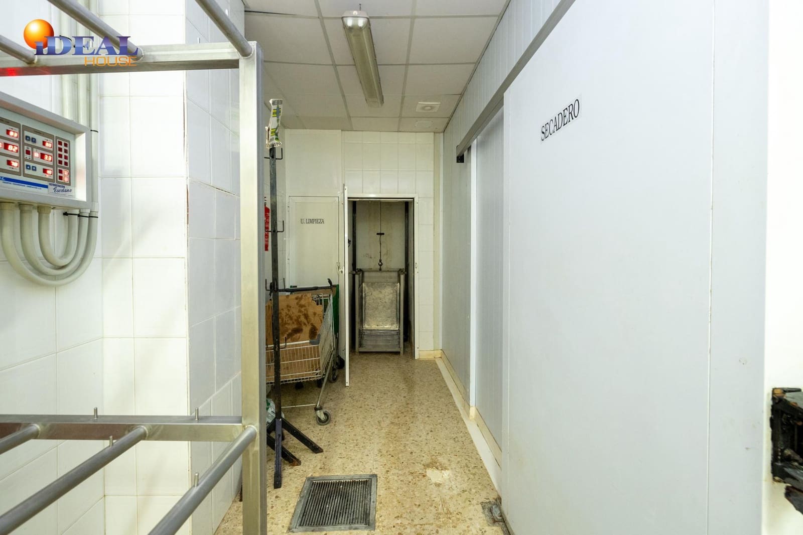 Empresa para venda em Illora - 270 000 € (Ref: 9533663)