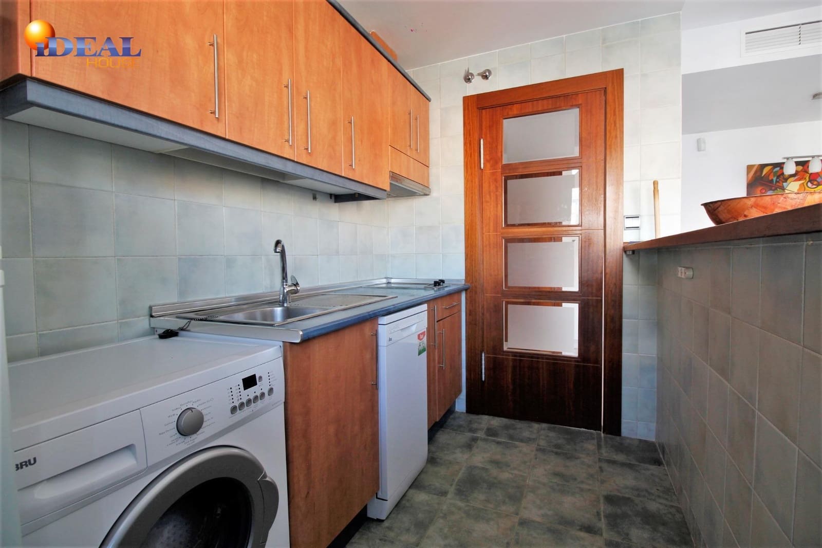 1 Zimmer Apartment zu vermieten in Granada Stadt mit Pool - 800 € (Ref: 9535873)