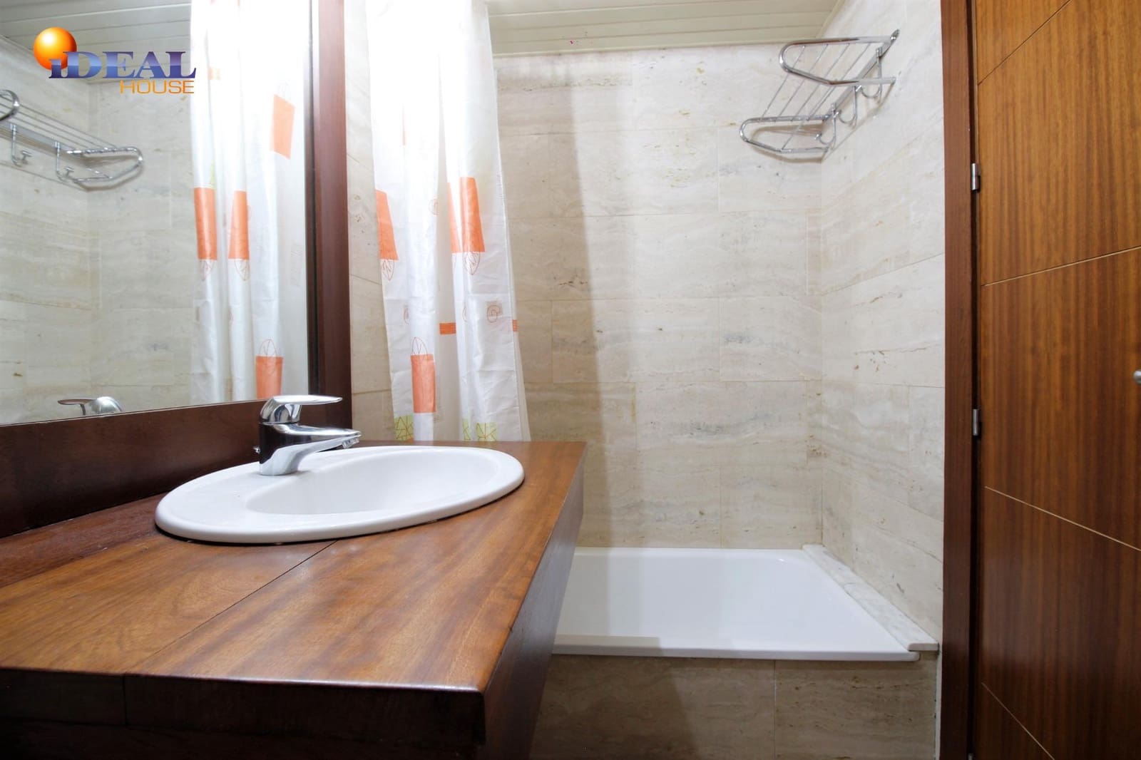 1 Zimmer Apartment zu vermieten in Granada Stadt mit Pool - 800 € (Ref: 9535873)