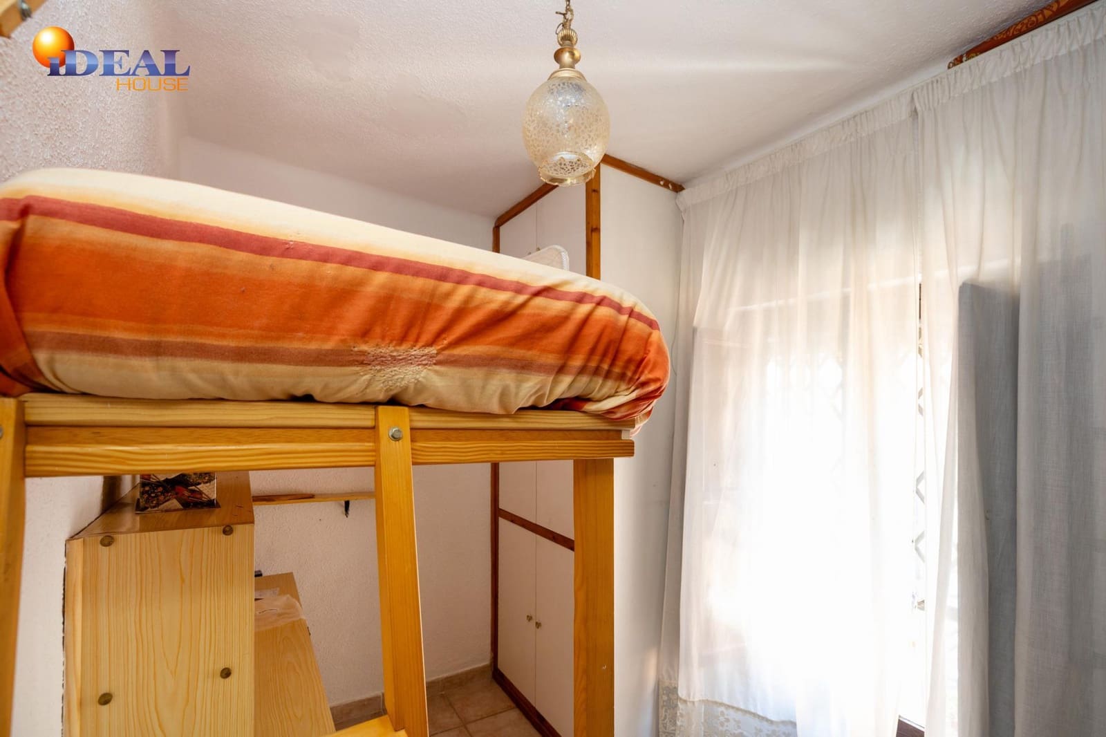 3 soveværelse Rækkehus til salg i Granada by - € 210.000 (Ref: 9535874)