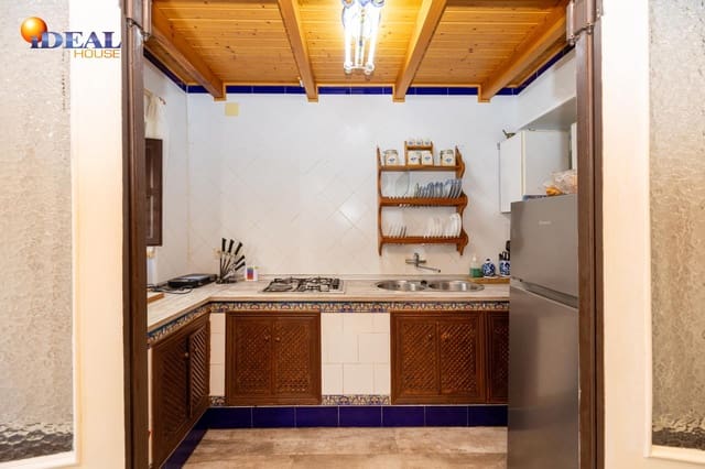 3 soveværelse Rækkehus til salg i Granada by - € 210.000 (Ref: 9535874)