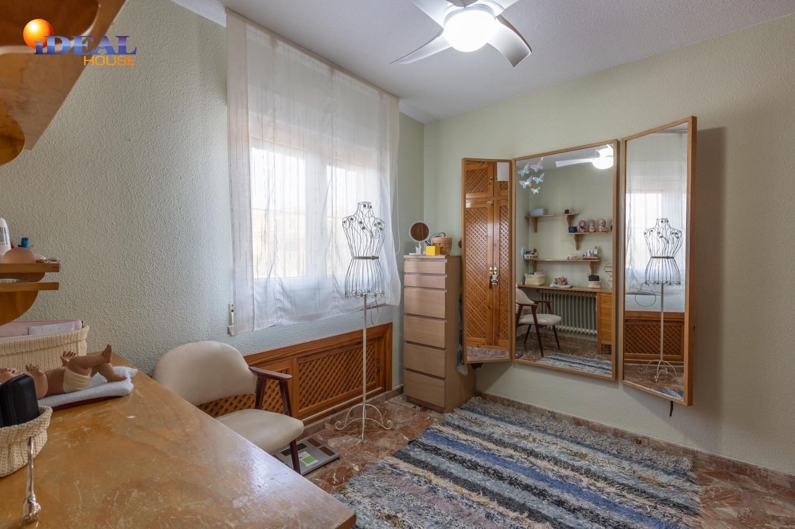 6 soveværelse Villa til salg i Otura med swimmingpool garage - € 540.000 (Ref: 9535875)