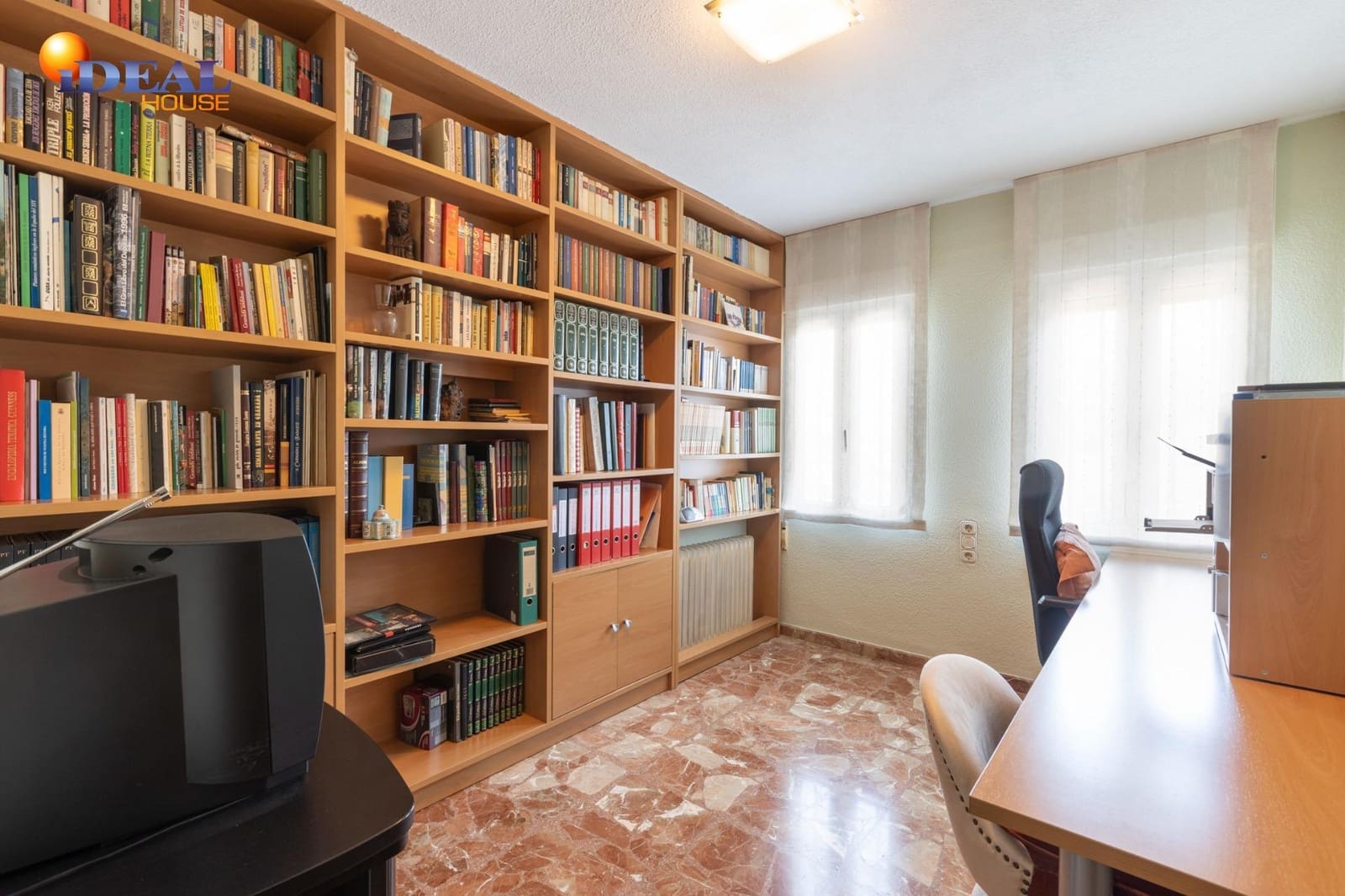 6 soveværelse Villa til salg i Otura med swimmingpool garage - € 540.000 (Ref: 9535875)