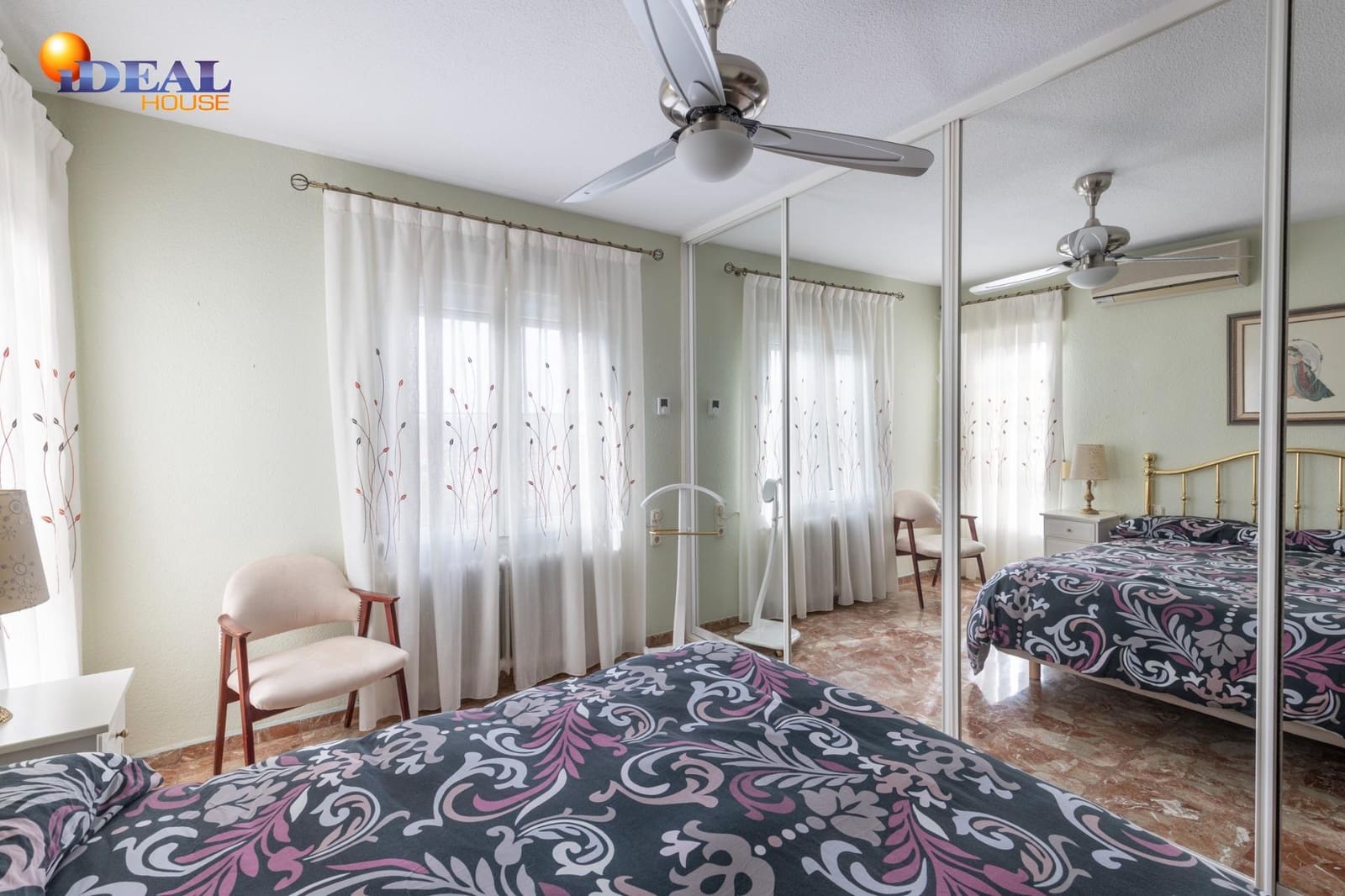 6 soveværelse Villa til salg i Otura med swimmingpool garage - € 540.000 (Ref: 9535875)