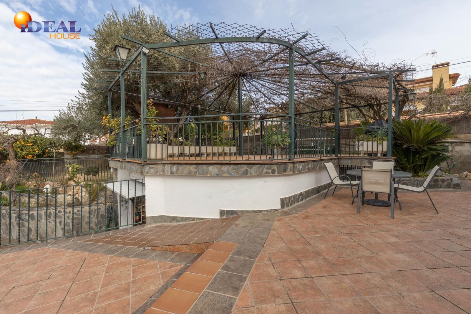 6 soveværelse Villa til salg i Otura med swimmingpool garage - € 540.000 (Ref: 9535875)