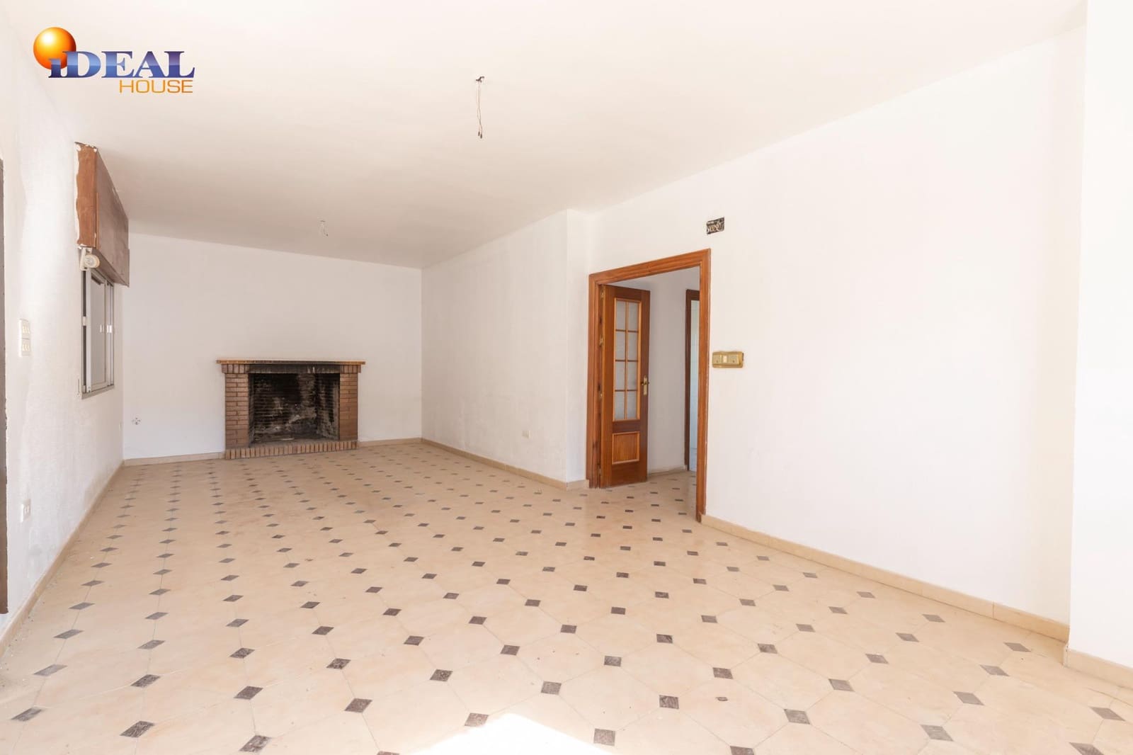 4 soveværelse Villa til salg i Las Gabias med swimmingpool garage - € 379.000 (Ref: 9541046)