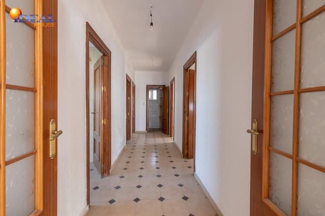 4 soveværelse Villa til salg i Las Gabias med swimmingpool garage - € 379.000 (Ref: 9541046)