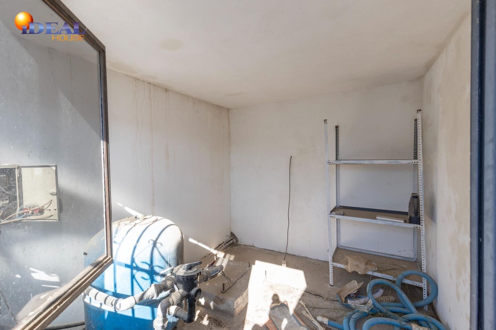 4 soveværelse Villa til salg i Las Gabias med swimmingpool garage - € 379.000 (Ref: 9541046)