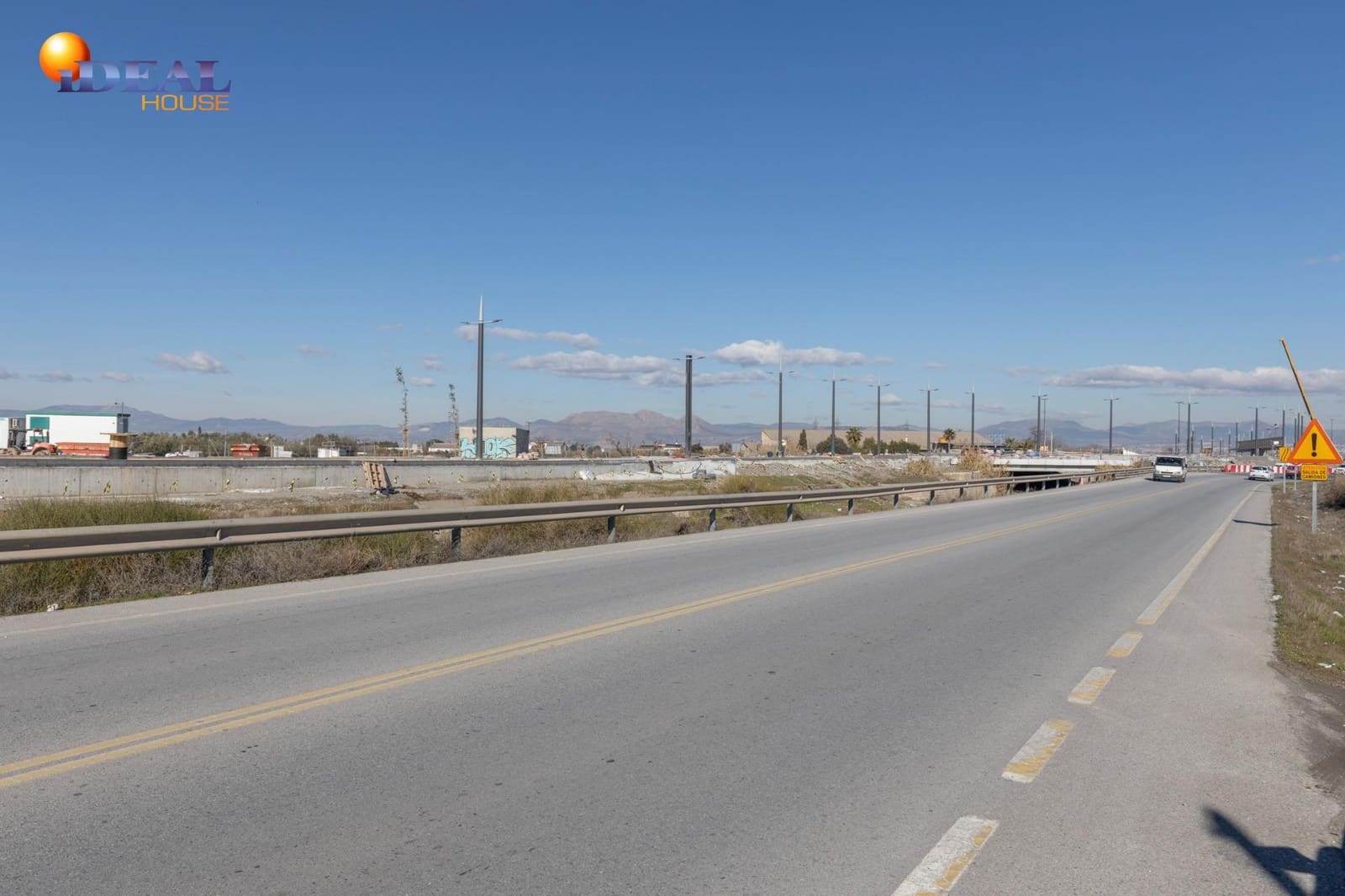 4 soveværelse Villa til salg i Las Gabias med swimmingpool garage - € 379.000 (Ref: 9541046)