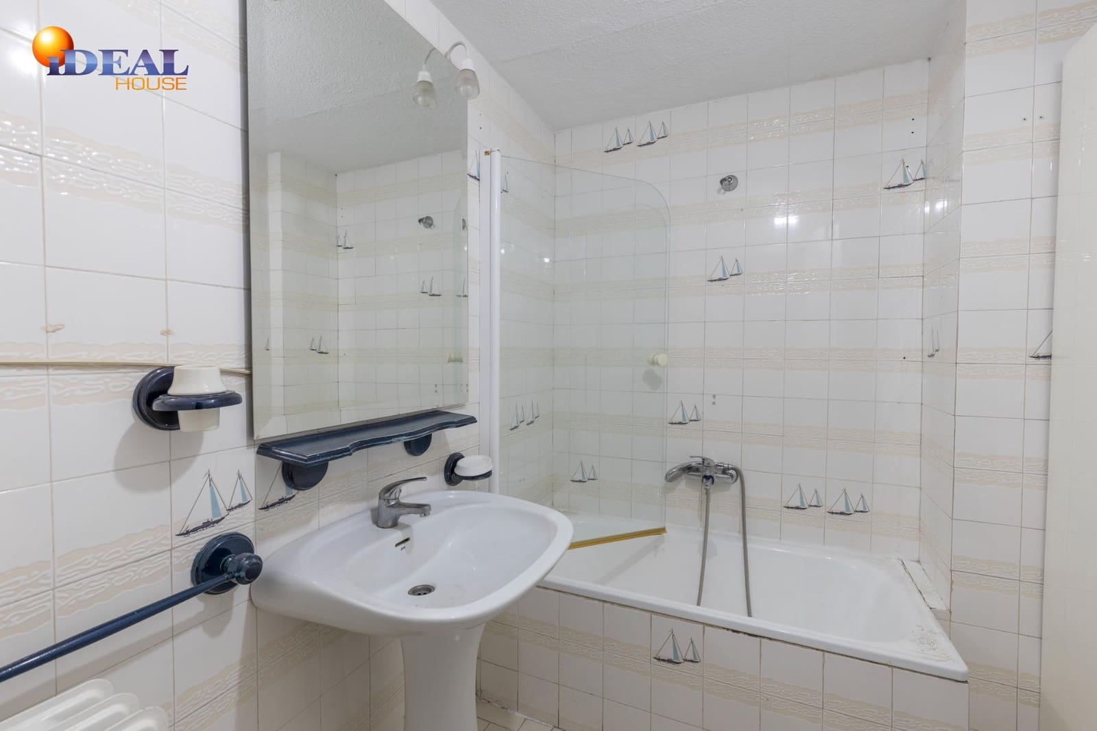 4 soveværelse Lejlighed til salg i Granada by med garage - € 560.000 (Ref: 9541047)