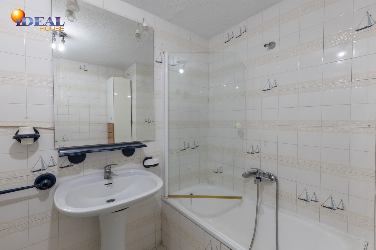 4 soveværelse Lejlighed til salg i Granada by med garage - € 560.000 (Ref: 9541047)