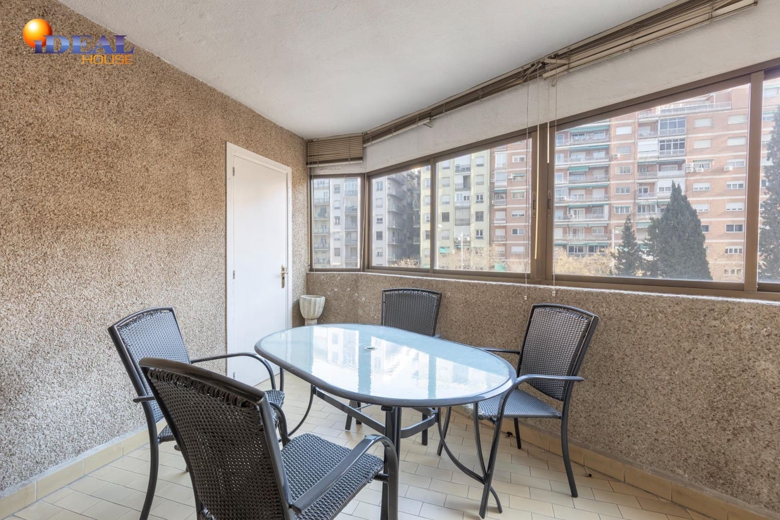 4 soveværelse Lejlighed til salg i Granada by med garage - € 560.000 (Ref: 9541047)