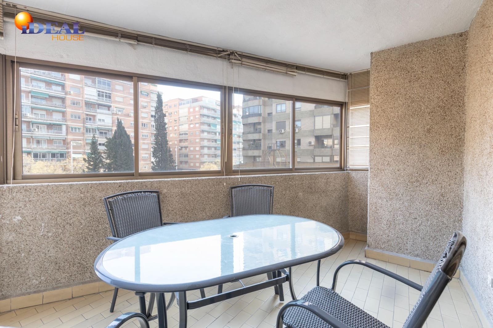 4 soveværelse Lejlighed til salg i Granada by med garage - € 560.000 (Ref: 9541047)