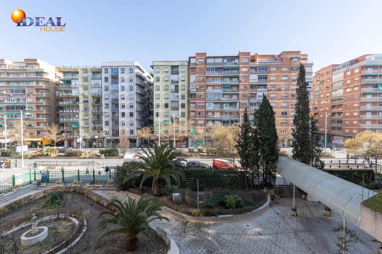 4 soveværelse Lejlighed til salg i Granada by med garage - € 560.000 (Ref: 9541047)