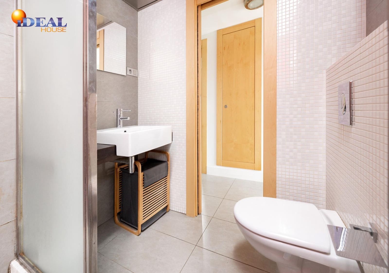 1 Zimmer Apartment zu verkaufen in Granada Stadt mit Pool Garage - 250.000 € (Ref: 9541050)