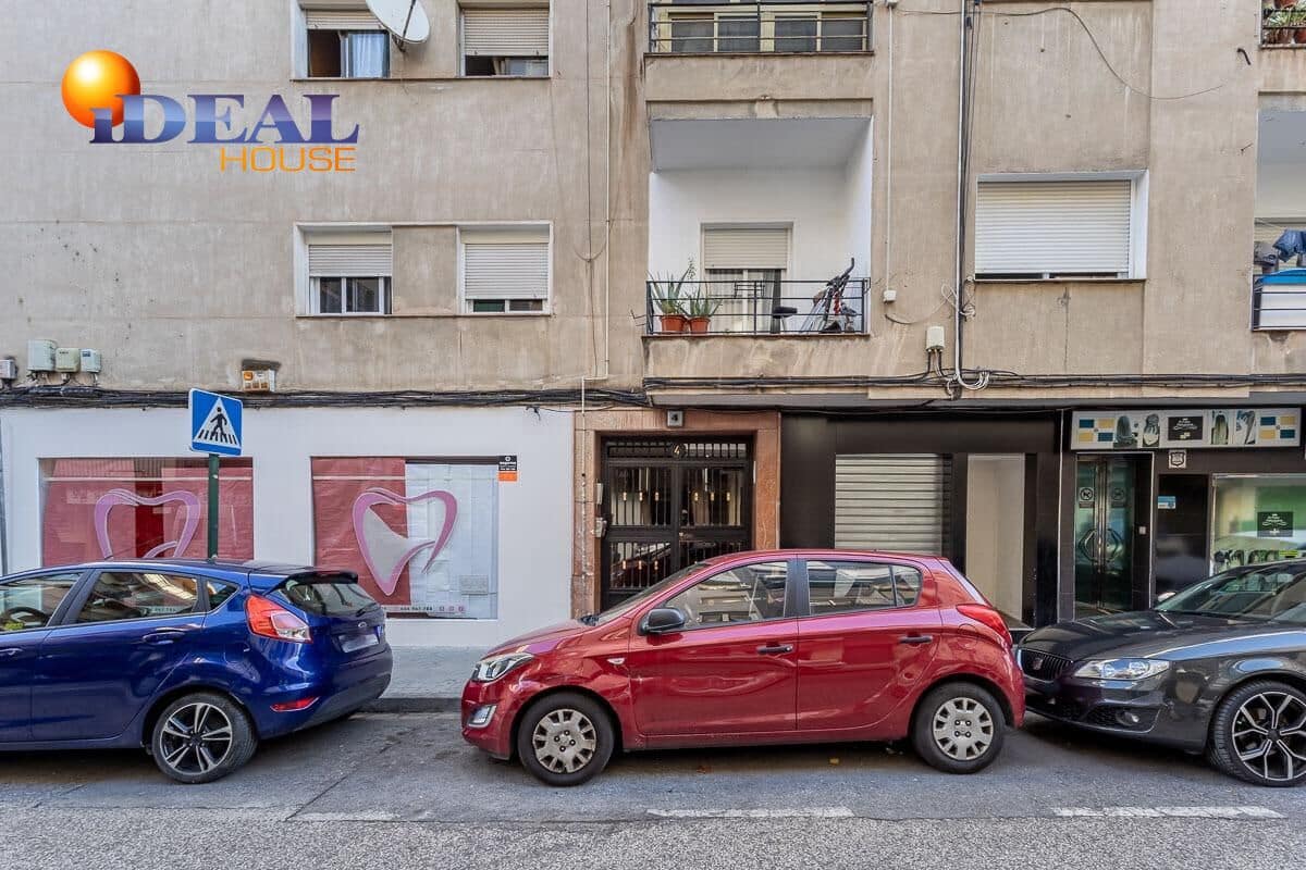 4 soveværelse Lejlighed til salg i Granada by - € 200.000 (Ref: 9541051)