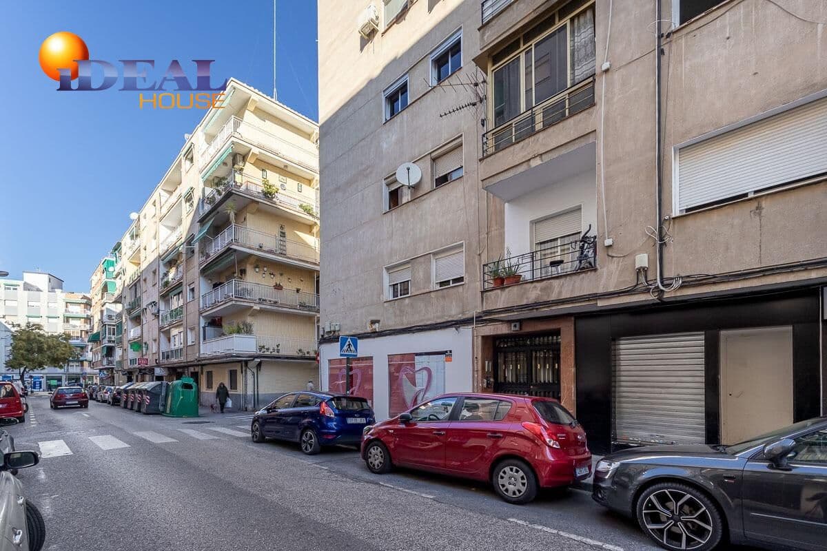 4 soveværelse Lejlighed til salg i Granada by - € 200.000 (Ref: 9541051)