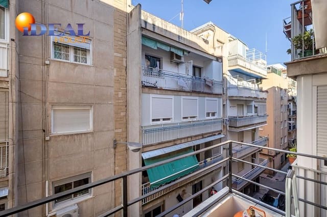 4 soveværelse Lejlighed til salg i Zaidin, Granada by - € 200.000 (Ref: 9541051)