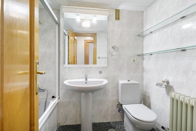 2 Zimmer Wohnung zu verkaufen in Pajaritos - Plaza de Toros, Granada Stadt mit Garage - 320.000 € (Ref: 9543532)