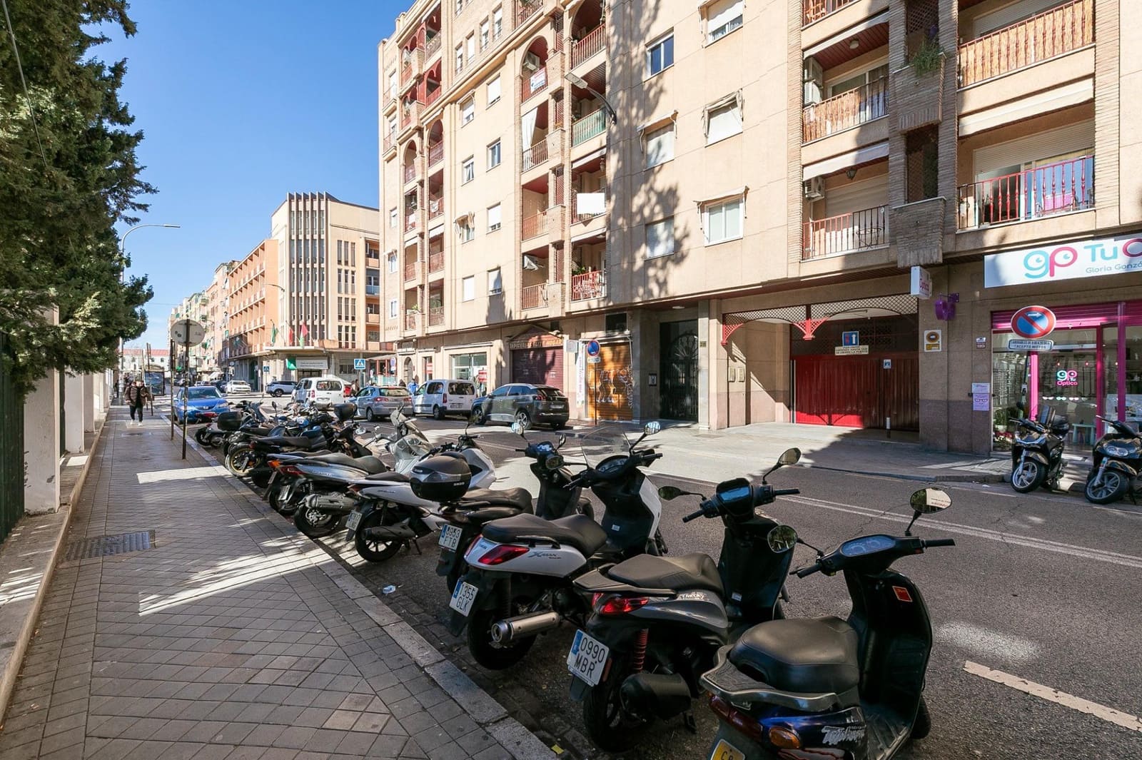 2 Zimmer Wohnung zu verkaufen in Granada Stadt mit Garage - 320.000 € (Ref: 9543532)