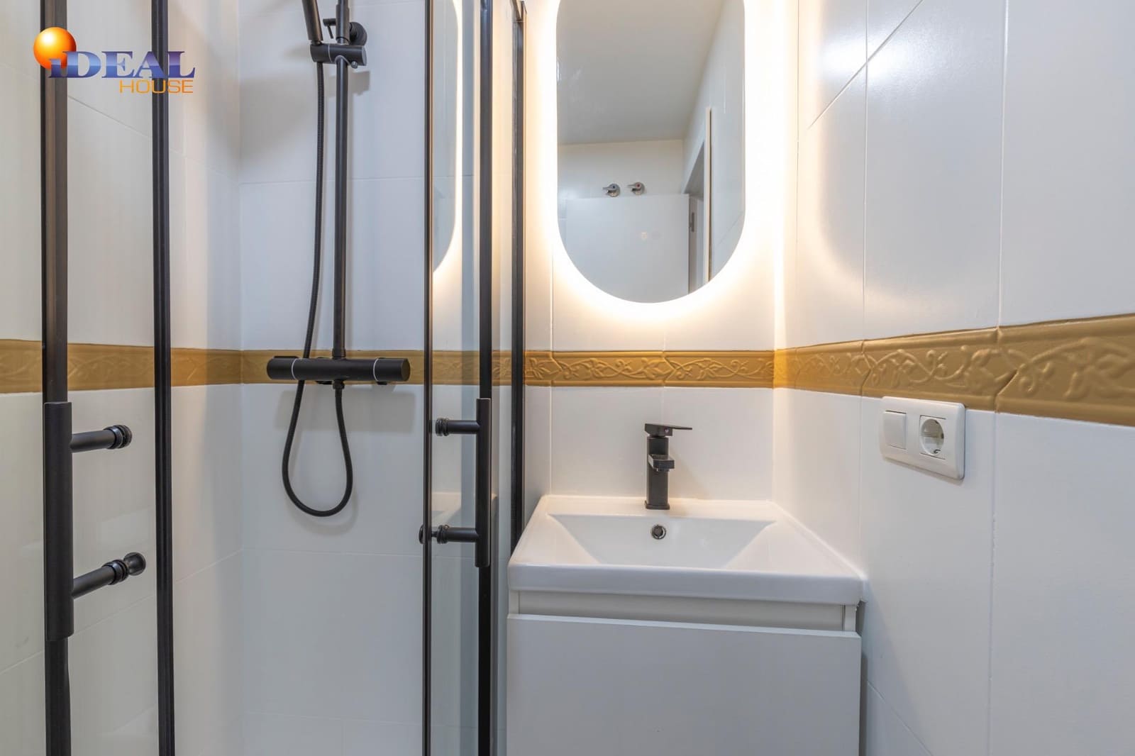 2 soveværelse Lejlighed til salg i Cenes de la Vega med garage - € 167.000 (Ref: 9548128)