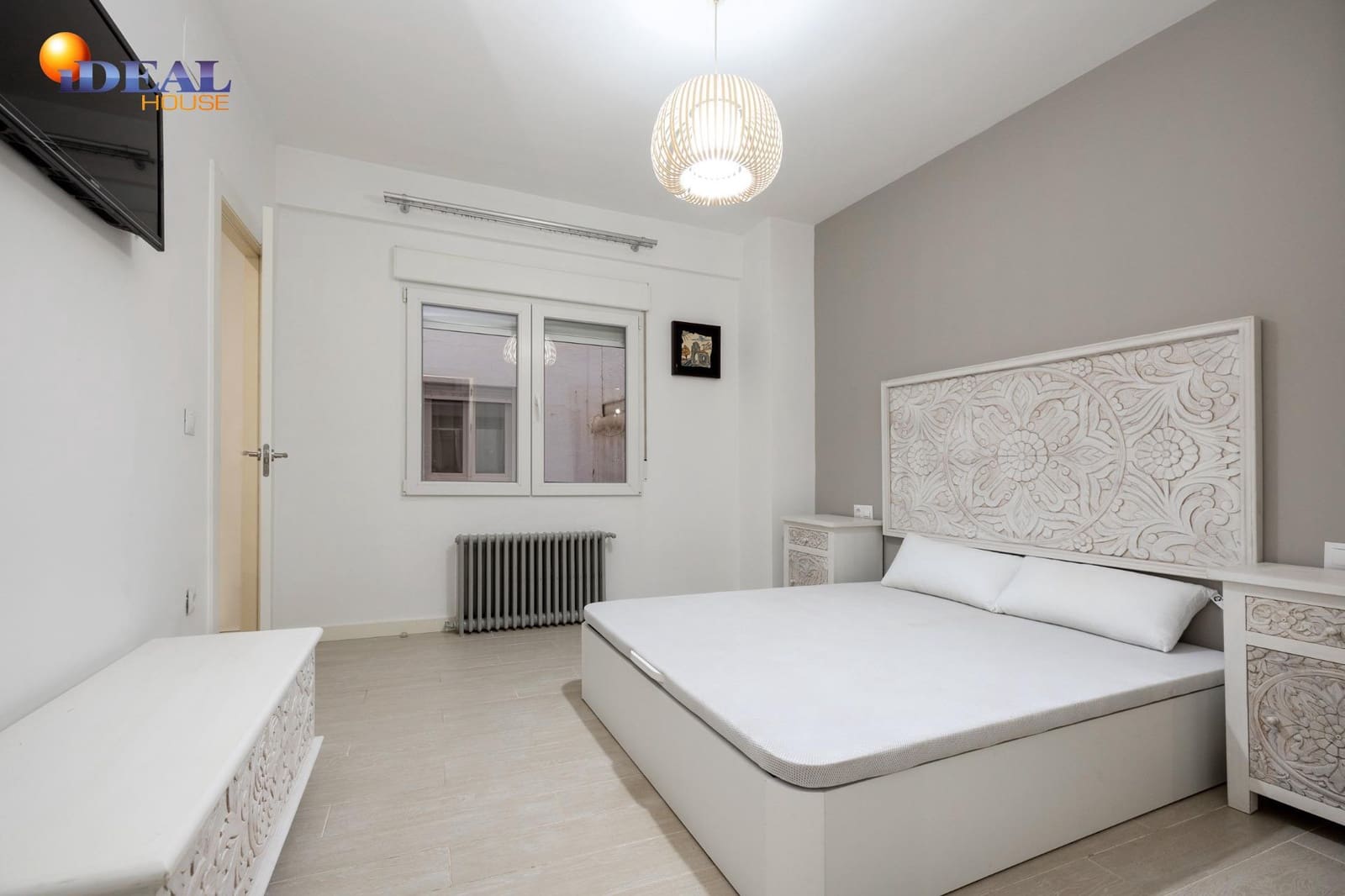 Piso de 4 habitaciones en Granada ciudad en venta - 395.000 € (Ref: 9551315)