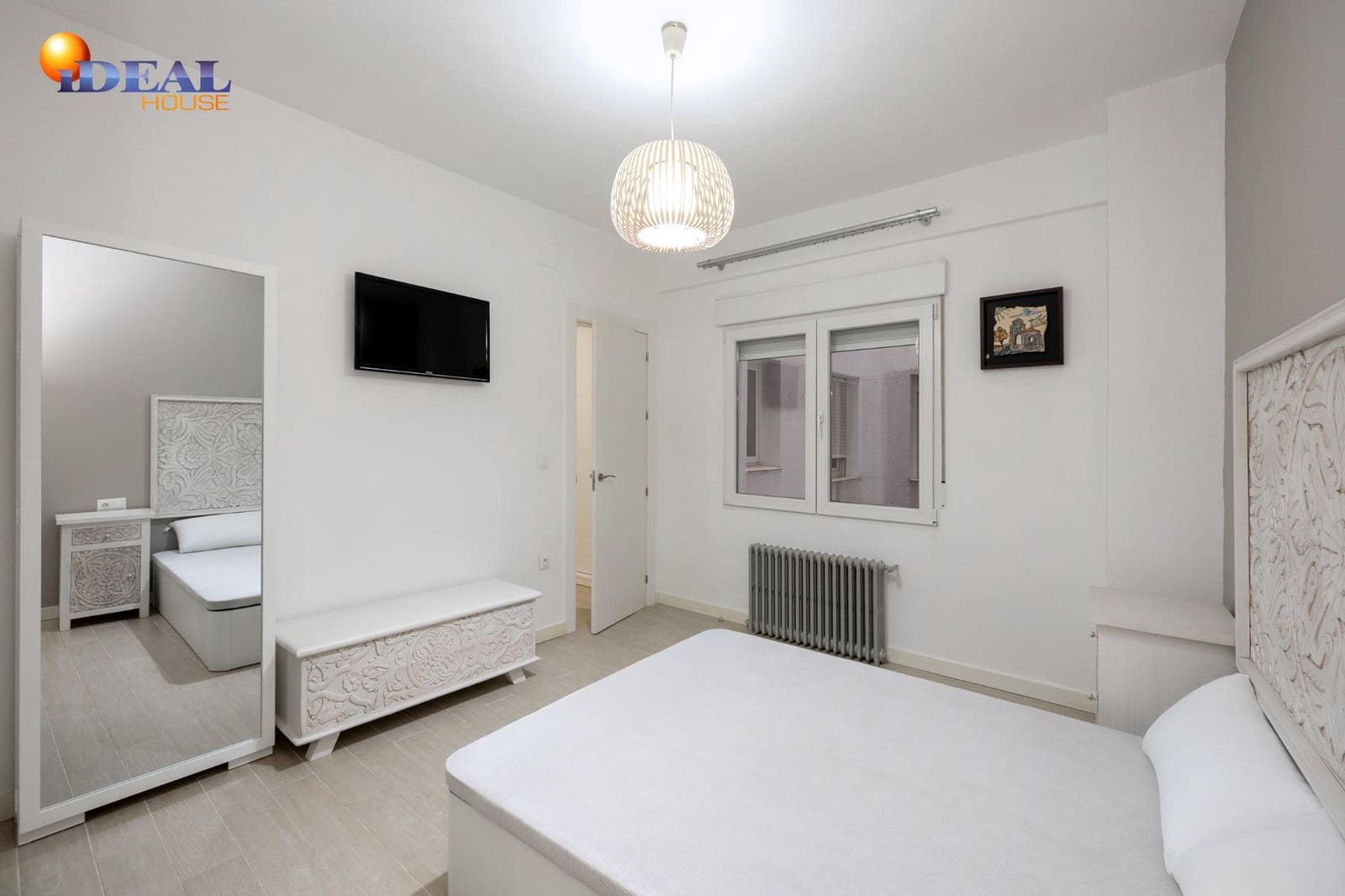 Piso de 4 habitaciones en Granada ciudad en venta - 395.000 € (Ref: 9551315)