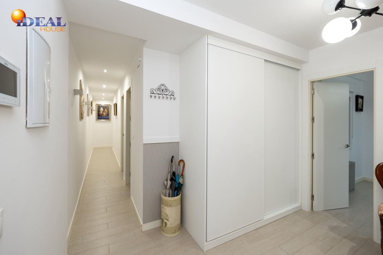 Piso de 4 habitaciones en Granada ciudad en venta - 395.000 € (Ref: 9551315)