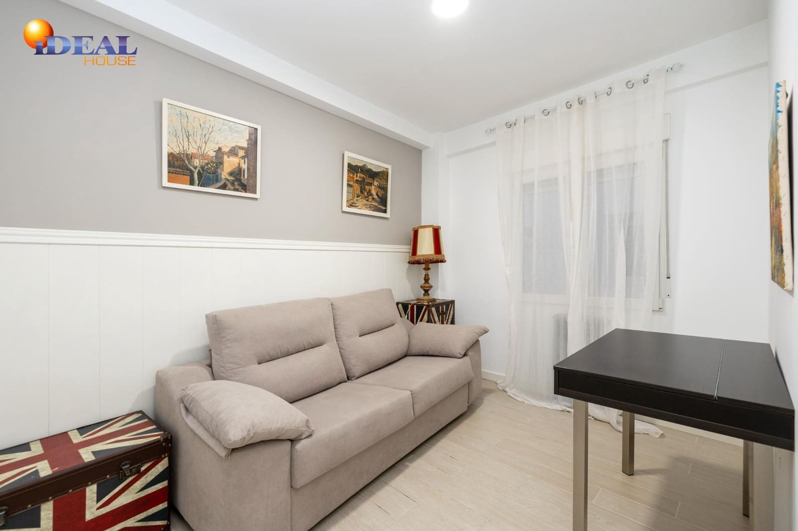 Piso de 4 habitaciones en Granada ciudad en venta - 395.000 € (Ref: 9551315)