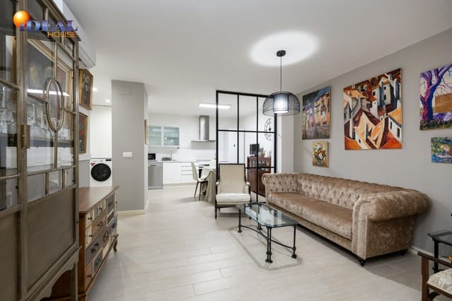 Piso de 4 habitaciones en Centro, Granada ciudad en venta - 395.000 € (Ref: 9551315)