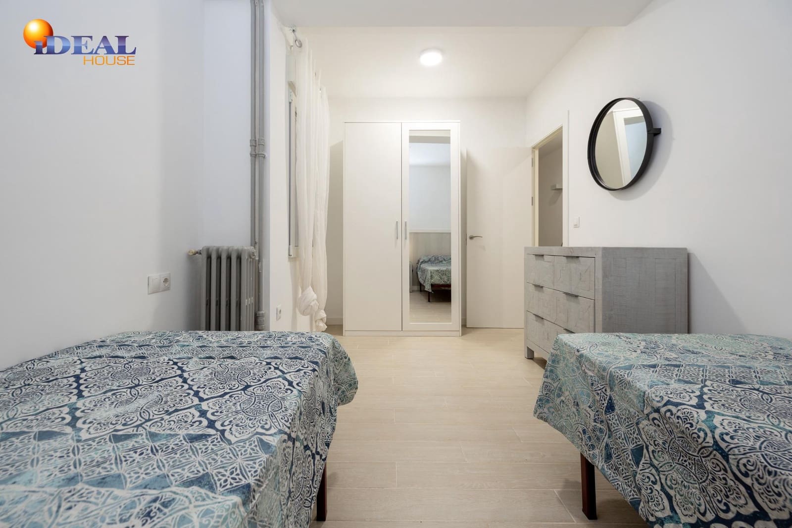 Piso de 4 habitaciones en Granada ciudad en venta - 395.000 € (Ref: 9551315)