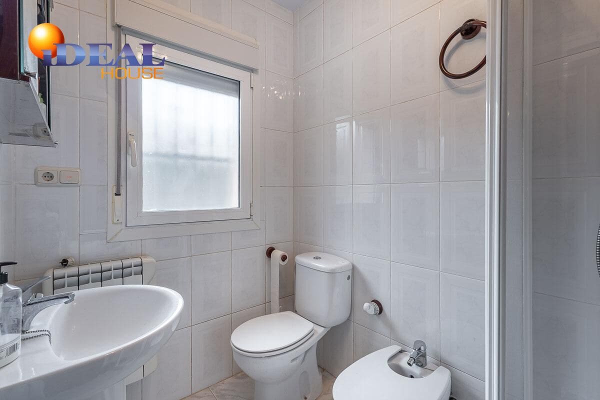 5 sypialnia Willa na sprzedaż w Otura z basenem - 520 000 € (Ref: 9551317)