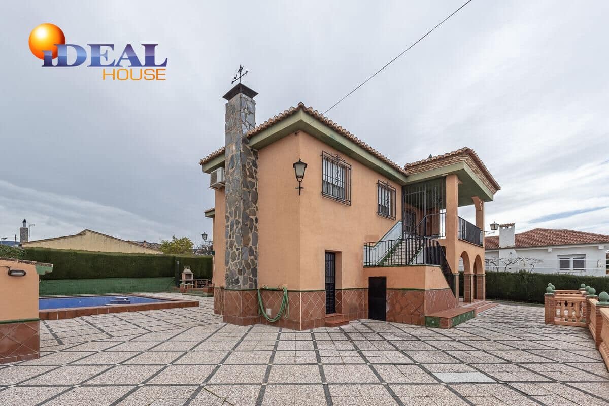 5 sypialnia Willa na sprzedaż w Otura z basenem - 520 000 € (Ref: 9551317)