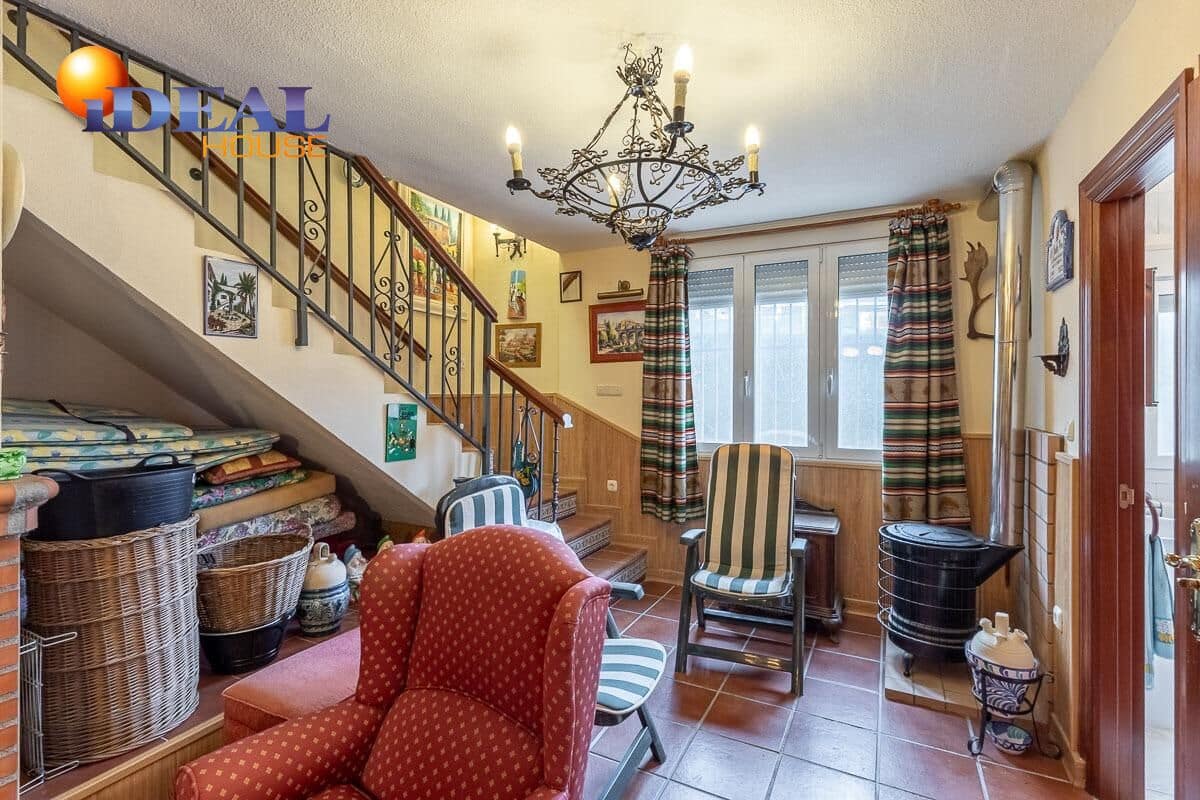 5 sypialnia Willa na sprzedaż w Otura z basenem - 520 000 € (Ref: 9551317)