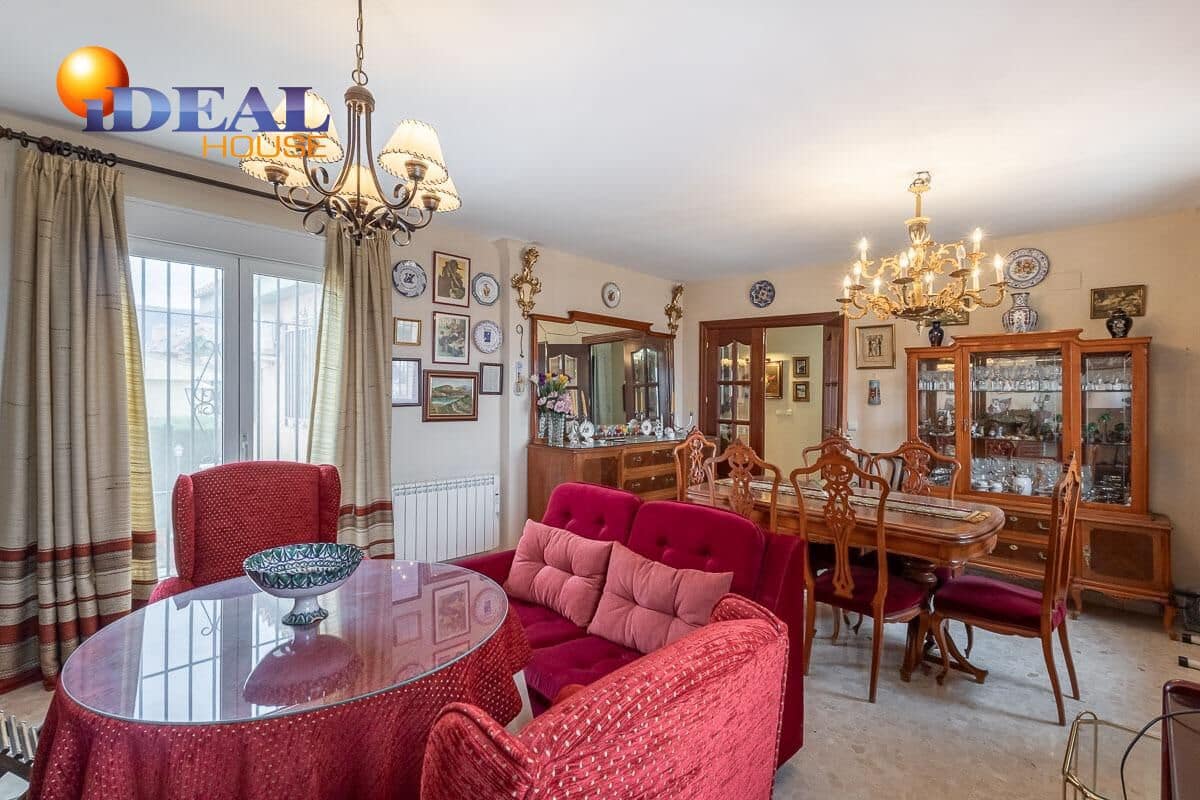 5 sypialnia Willa na sprzedaż w Otura z basenem - 520 000 € (Ref: 9551317)