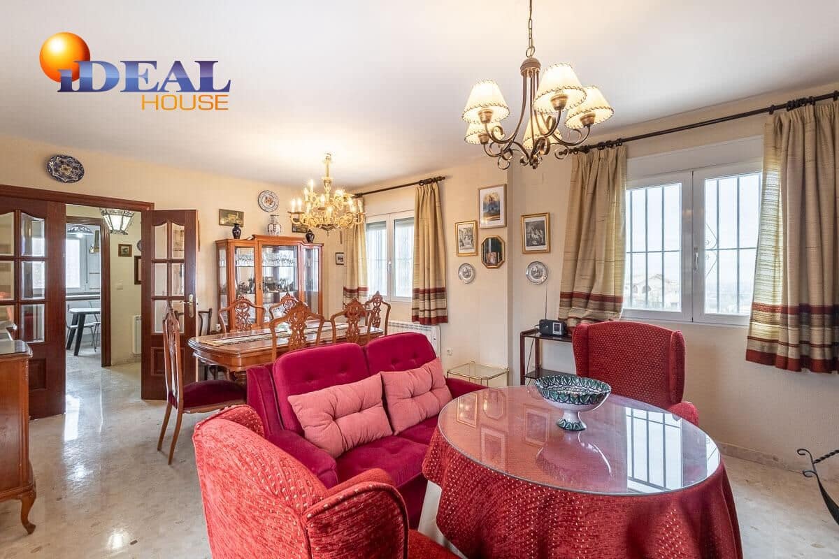 5 sypialnia Willa na sprzedaż w Otura z basenem - 520 000 € (Ref: 9551317)