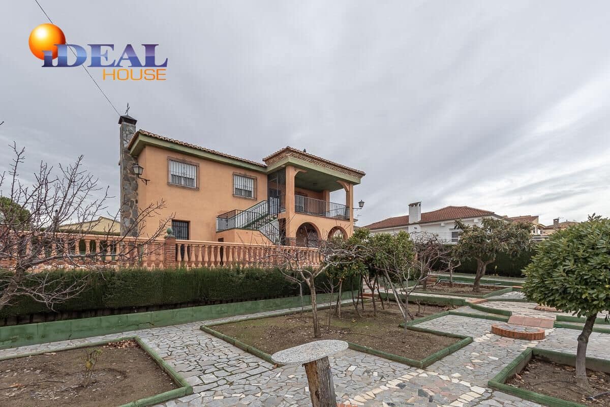 5 sypialnia Willa na sprzedaż w Otura z basenem - 520 000 € (Ref: 9551317)